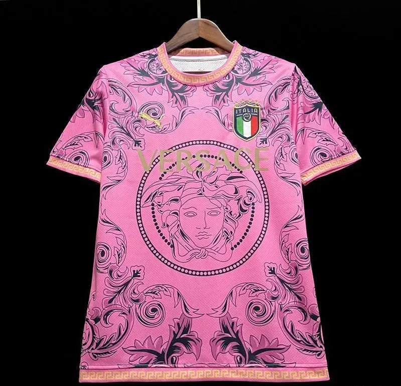 Maillot Italie Versace Édition spéciale « Rose » 2023/2024 YamaFoot