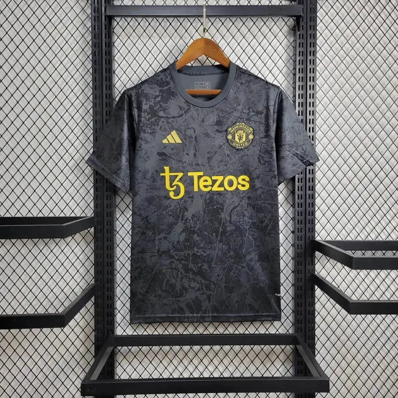 Maillot Manchester United d’avant match « noir » 2023/2024 YamaFoot