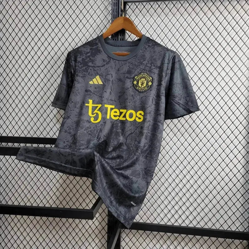 Maillot Manchester United d’avant match « noir » 2023/2024 YamaFoot