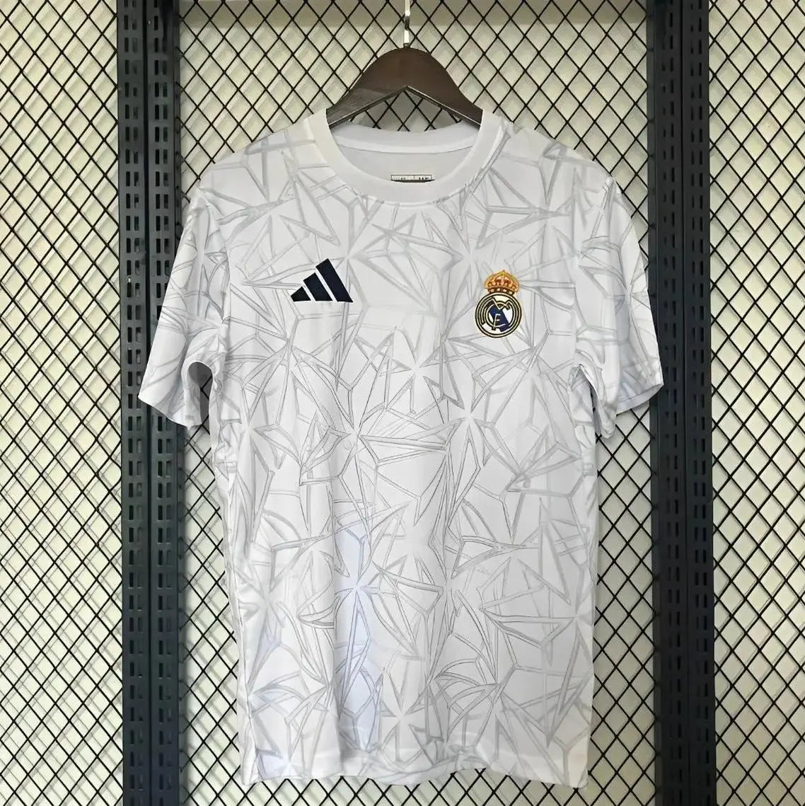 Maillot Real Madrid "Blanc" Avant-Match 2024/2025 YamaFoot