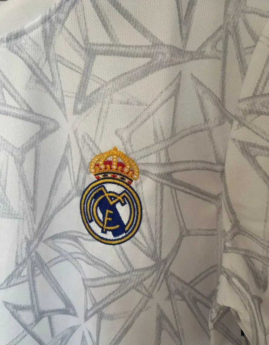 Maillot Real Madrid "Blanc" Avant-Match 2024/2025 YamaFoot