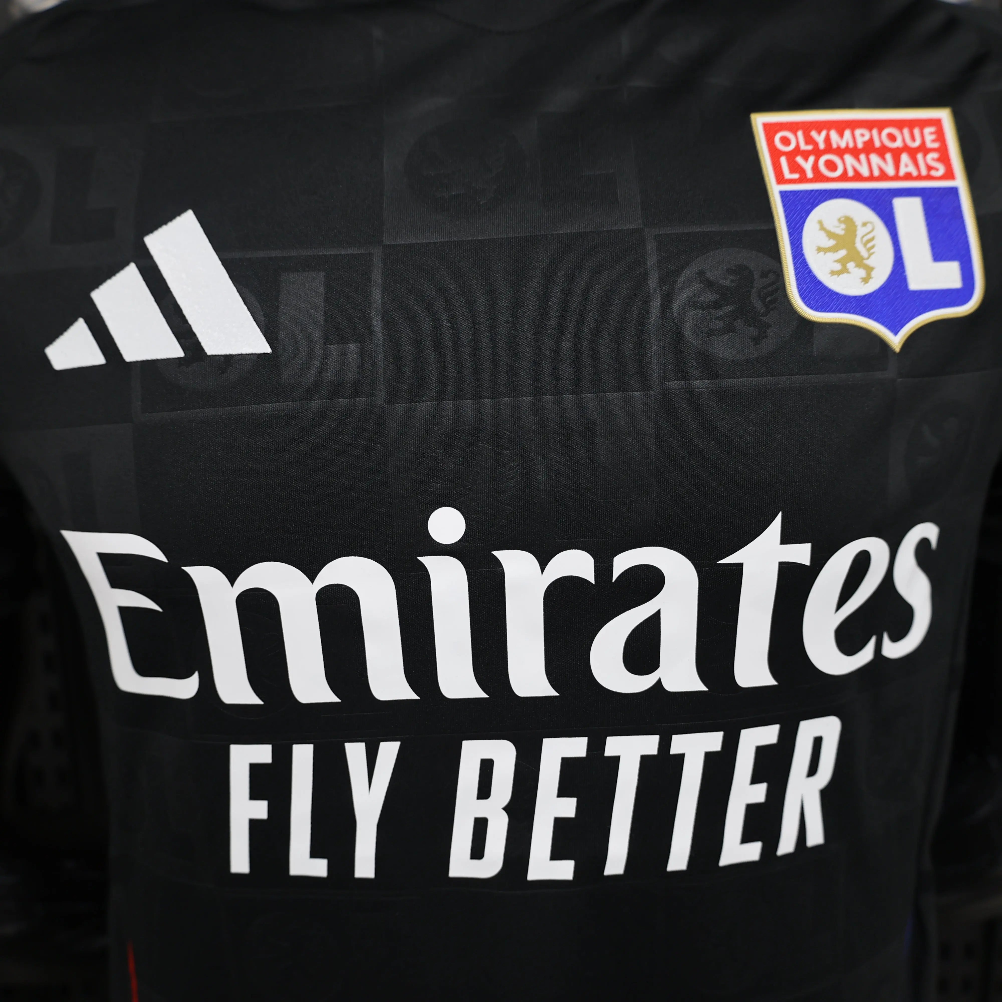 MAILLOT OLYMPIQUE LYONNAIS EXTERIEUR 2024/2025 Onze Maillots