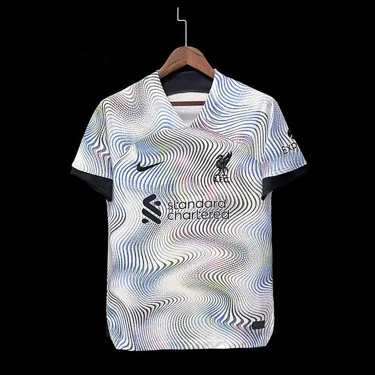 MAILLOT LIVERPOOL EXTERIEUR 2022/2023 Onze Maillots