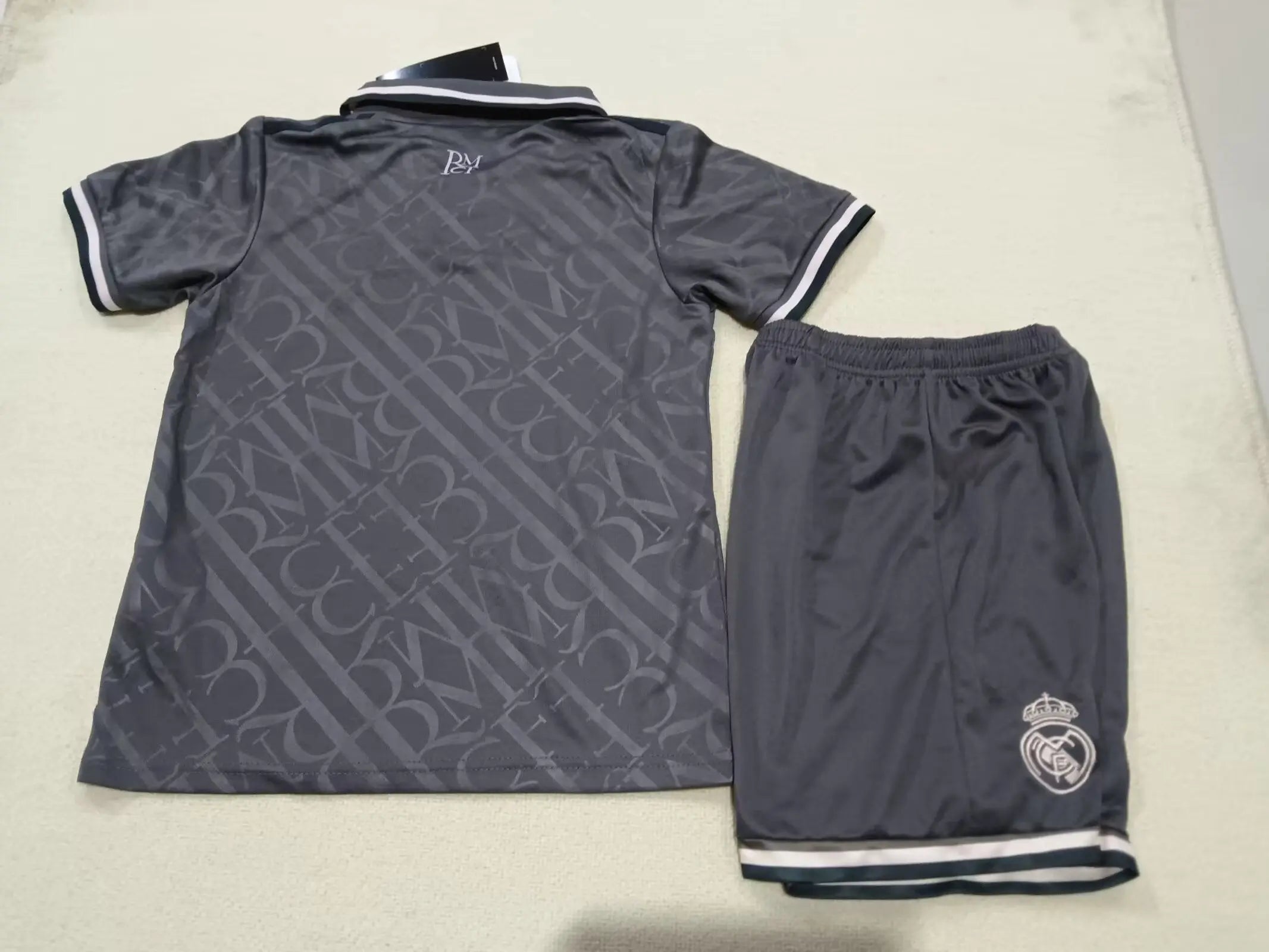 MAILLOT ENFANT REAL MADRID THIRD 2024/2025 Onze Maillots