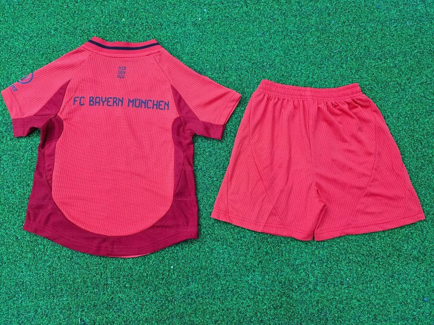 MAILLOT ENFANT BAYERN DOMICILE 2024/2025 Onze Maillots