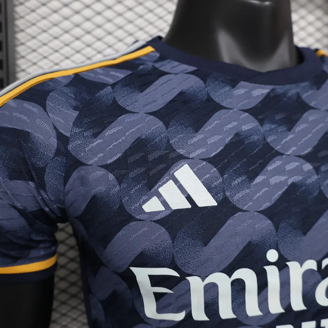 MAILLOT REAL MADRID EXTERIEUR 2023/2024 Onze Maillots