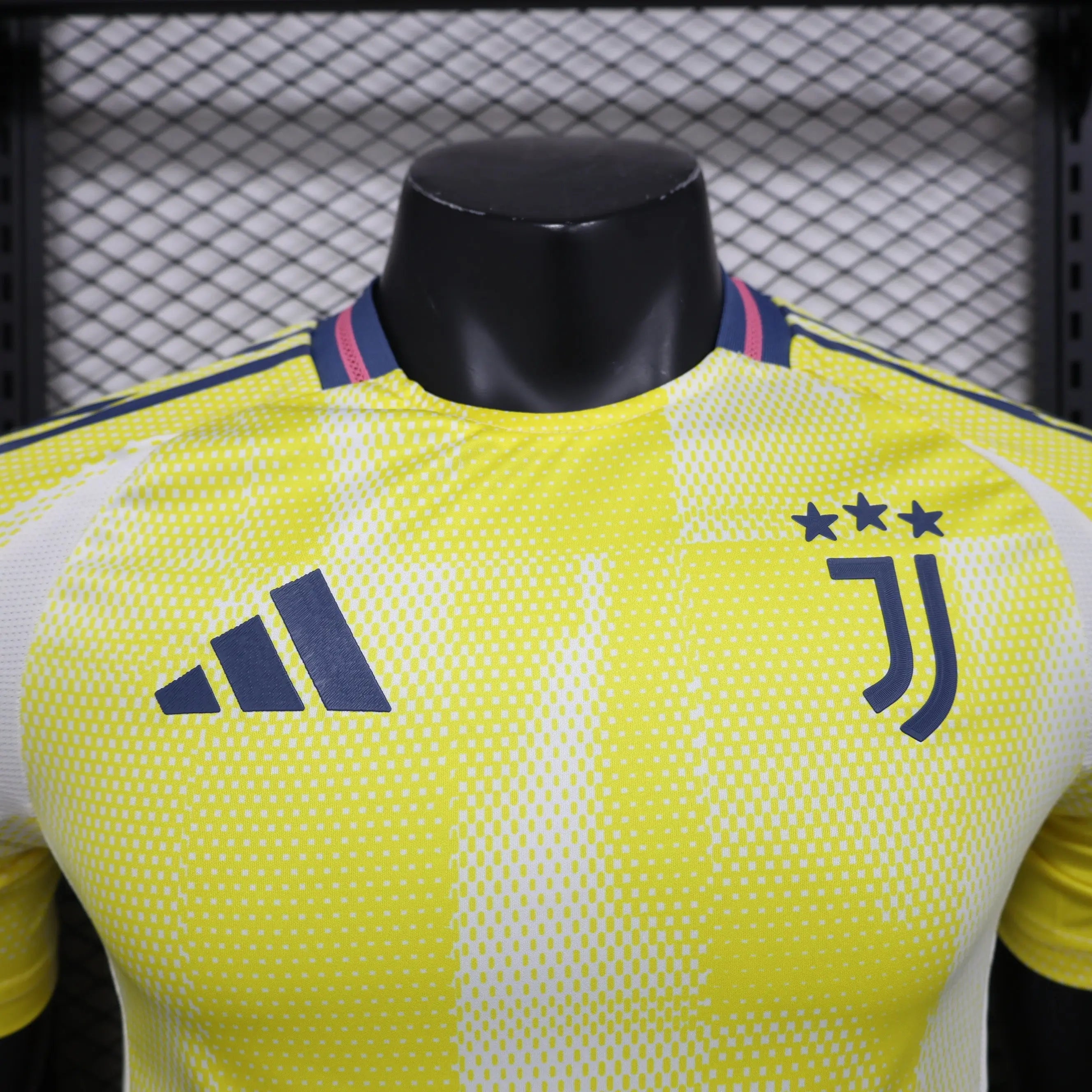 MAILLOT JUVENTUS EXTERIEUR 2024/2025 Onze Maillots