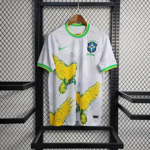 Maillot du Brésil/Brazil Concept "Oiseau Jaune"  2024-2025 Yama