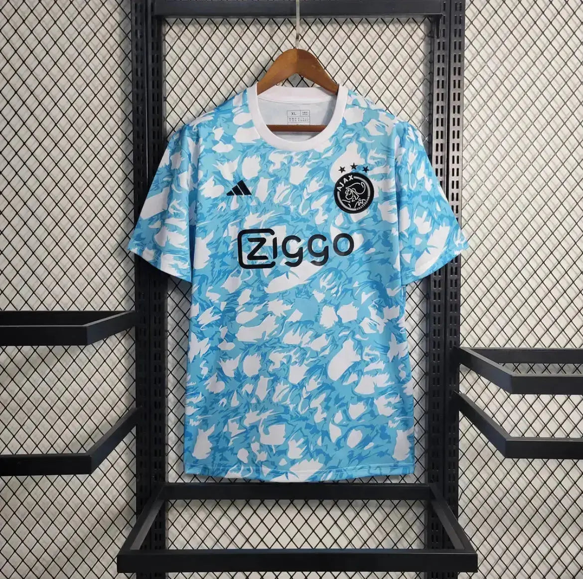 Maillot Ajax Pre-Match édition Spéciale "Bleu clair" 2023-2024 Yama