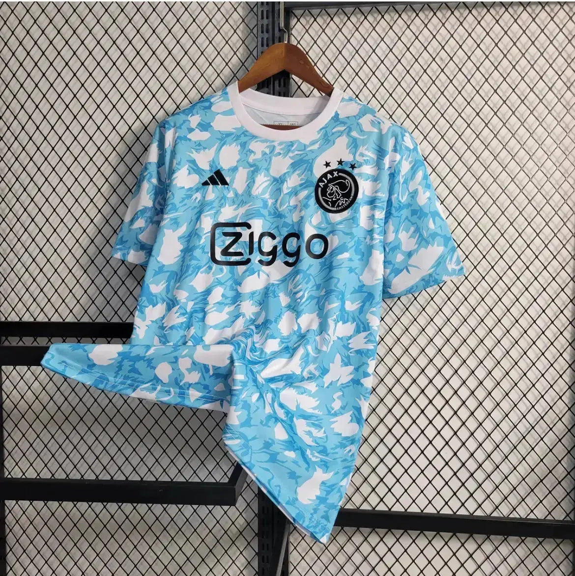 Maillot Ajax Pre-Match édition Spéciale "Bleu clair" 2023-2024 Yama