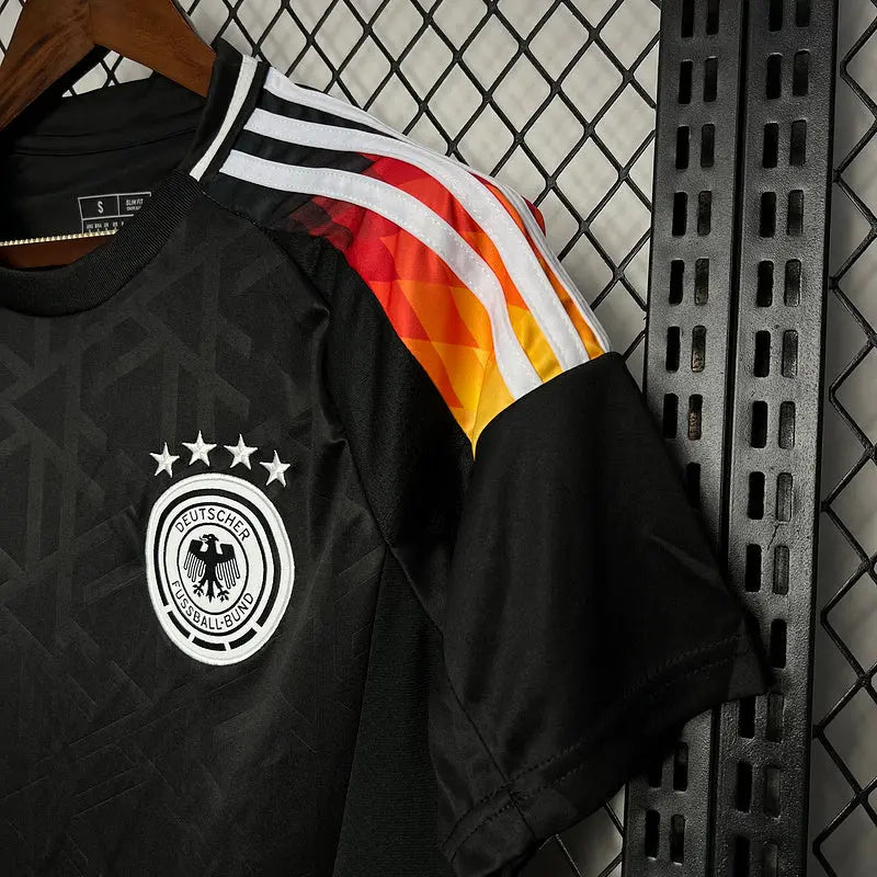 MAILLOT D'ENTRAÎNEMENT D'AVANT-MATCH ALLEMAGNE EURO 2024 Onze Maillots